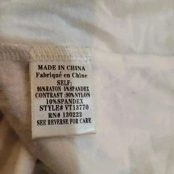 Very J Women's Ivory Rayon/Spandex Oversized Mesh/Ruffle Long Sleeve T-Shirt EUC - Picture 7 of 7